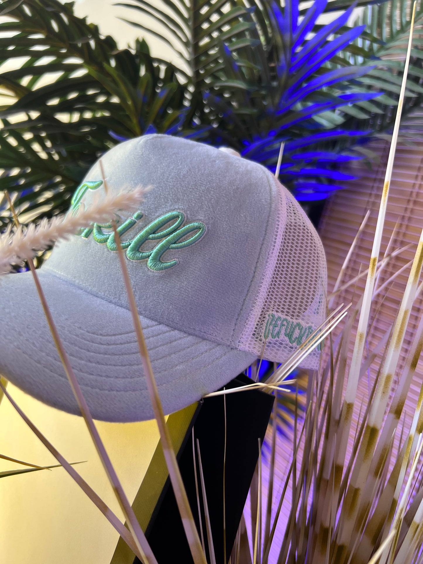Cap "BE F* AWESOME" 1/50